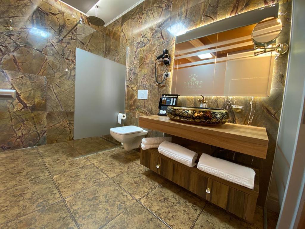 Vila Imperial One Luxury Boutique Hotel Făgăraş Dış mekan fotoğraf