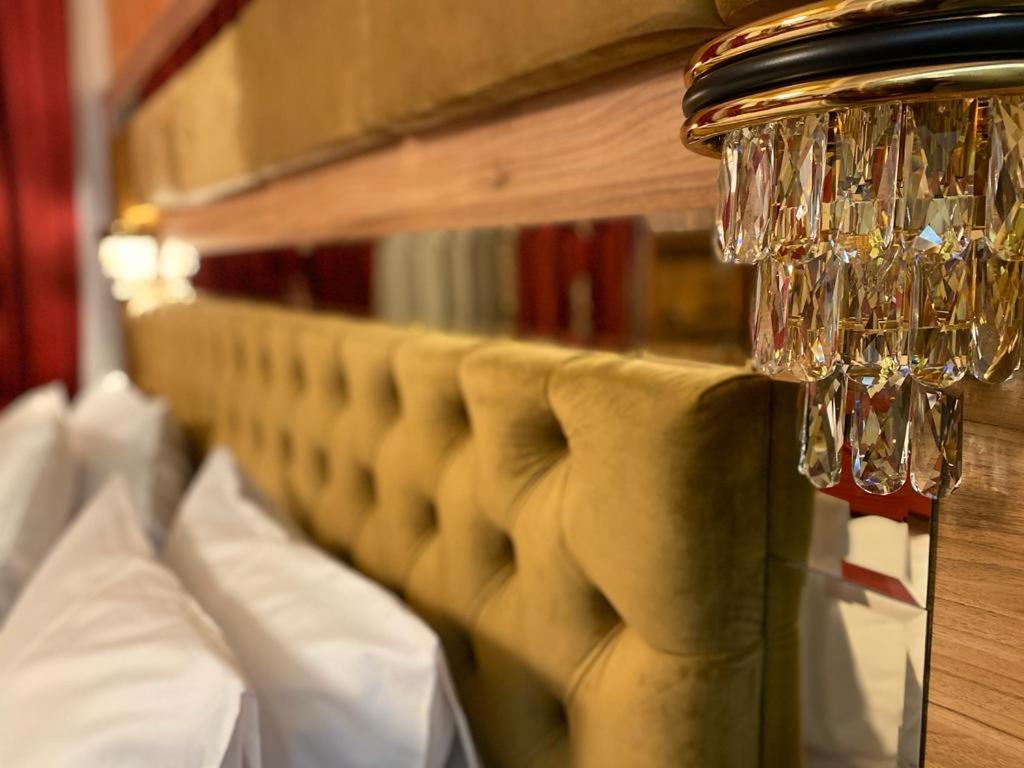 Vila Imperial One Luxury Boutique Hotel Făgăraş Dış mekan fotoğraf