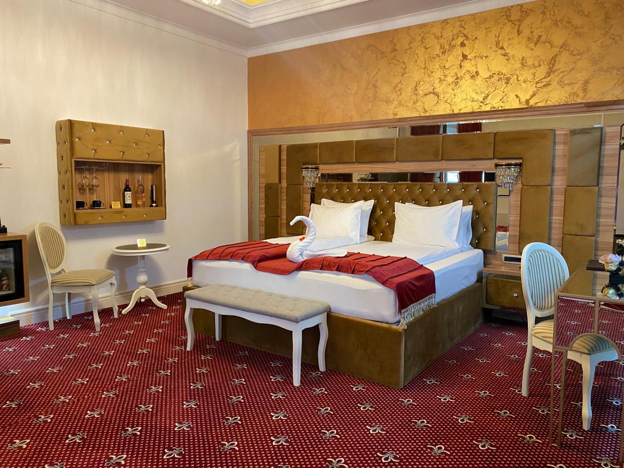 Vila Imperial One Luxury Boutique Hotel Făgăraş Dış mekan fotoğraf