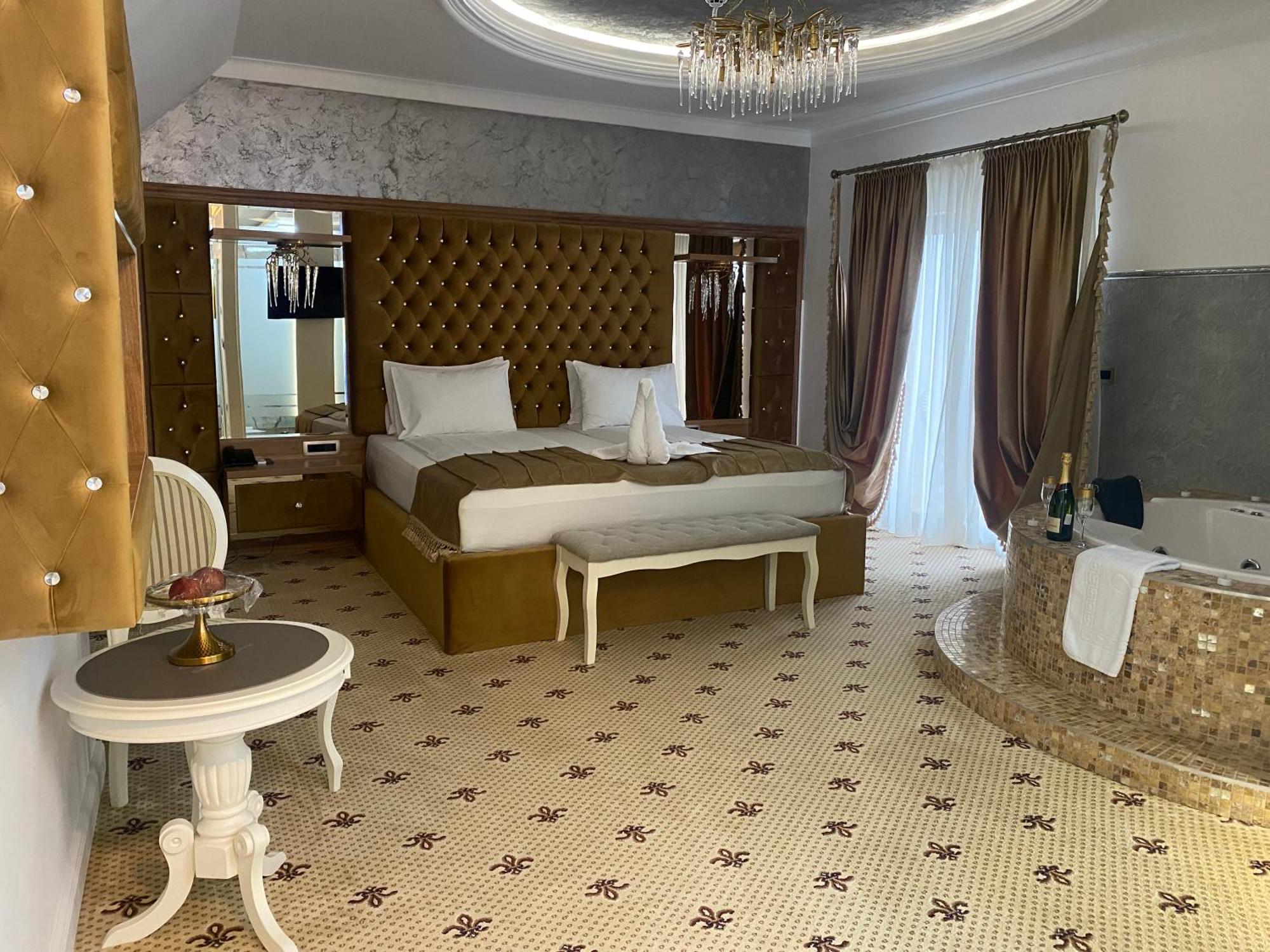 Vila Imperial One Luxury Boutique Hotel Făgăraş Dış mekan fotoğraf